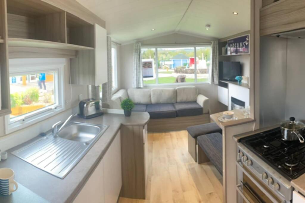 Presthaven Cozy Retreat Apartment Prestatyn Exterior photo